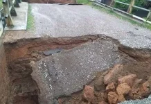 Jembatan Ambruk, Akses Jalan di Kabaena Terputus Jembatan Ambruk, Akses Jalan di Kabaena Terputus