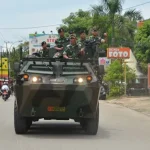 Gunakan Kendaraan Taktis Anoa, Danrem 143 HO Pantau Pengamanan Pemilu Gunakan Kendaraan Taktis Anoa, Danrem 143 HO Pantau Pengaman Pemilu