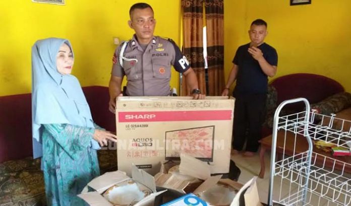 Rumah Nenek Yudahusna Diperbaiki Brimob Polda Sultra