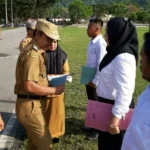 Bupati Kolaka Utara Serahkan 188 SK ASN Baru