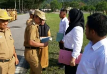 Bupati Kolaka Utara Serahkan 188 SK ASN Baru