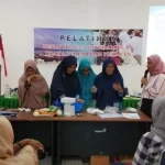 Puluhan Ibu-Ibu di Pomalaa Ikuti Pelatihan Keterampilan Usaha Perempuan Nelayan Puluhan Ibu-Ibu di Pomalaa Ikuti Pelatihan Keterampilan Usaha Perempuan Nelayan