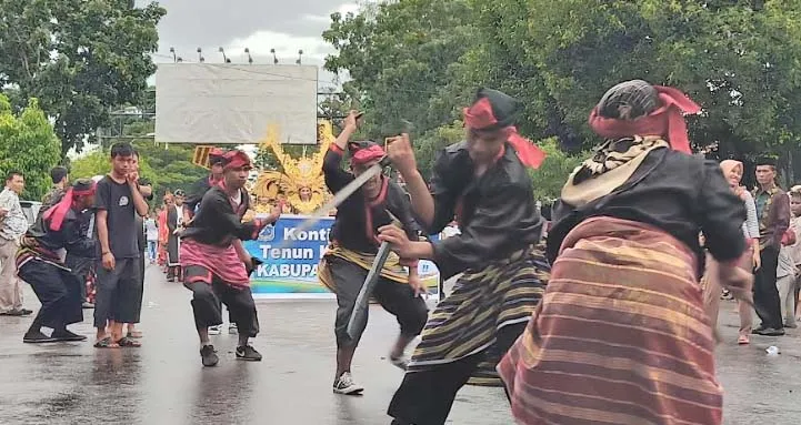 Pemkab Muna Tampilkan Ewa Wuna dan Kaghati di Sultra Tenun Karnaval