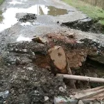 Ruas Jalan di Bombana Amblas Akibat Diguyur Hujan Ruas Jalan di Bombana Amblas Akibat Diguyur Hujan