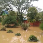 Ratusan Rumah di Kolaka Terendam Banjir Akibat Luapan Sungai Ratusan Rumah di Kolaka Terendam Banjir Akibat Luapan Sungai