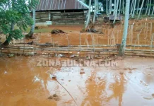 Puluhan Rumah di Kolut Terendam Banjir Lumpur Puluhan Rumah di Kolut Terendam Banjir Lumpur