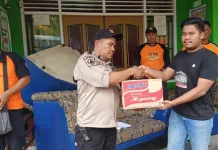 BPBD Kolut Salurkan Bantuan Logistik Untuk Korban Banjir BPBD Kolut Salurkan Bantuan Logistik Untuk Korban Banjir