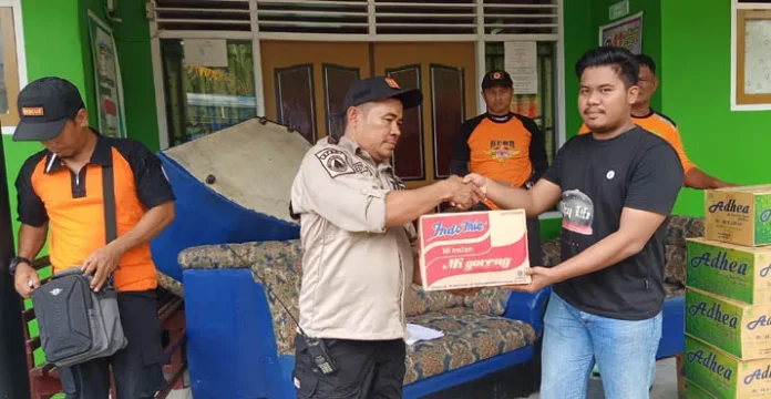 BPBD Kolut Salurkan Bantuan Logistik Untuk Korban Banjir