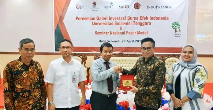 Galeri Investasi BEI Hadir di Kampus Unsultra Kendari