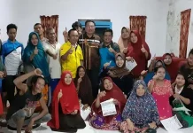 Sosialisasi di Konut, Herry Asiku Dapat Dukungan dari Kalangan Ibu-Ibu Sosialisasi di Konut, Heri Asiku Dapat Dukungan dari Kalangan Ibu-Ibu