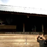 Sebuah Rumah Kosong di Watunohu Kolut Terbakar Sebuah Rumah Kosong di Watunoho Kolut Terbakar