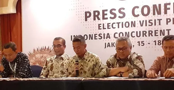 KPU Belum Bisa Pastikan Keaslian Surat Suara yang Tercoblos di Malaysia