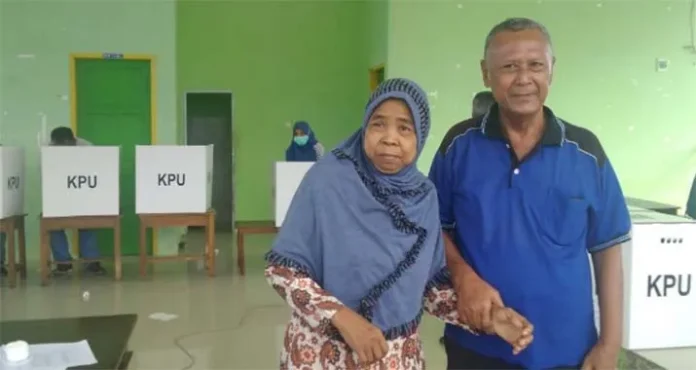 Semangat Lansia di LRSLU Minaula Kendari Ikut Nyoblos Pemilu