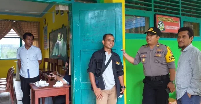 Pantau PSU, Ketua KPU Kendari Harap KPPS Jalankan Tugas dengan Baik