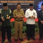 MAN IC Kendari Kukuhkan 57 Siswa Angkatan Pertama MAN IC Kendari Kukuhkan 57 Siswa Angkatan Pertama