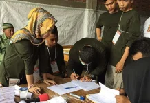 PSU Tiga TPS di Baruga Kendari Berjalan Lancar PSU Tiga TPS di Baruga Kendari Berjalan Lancar