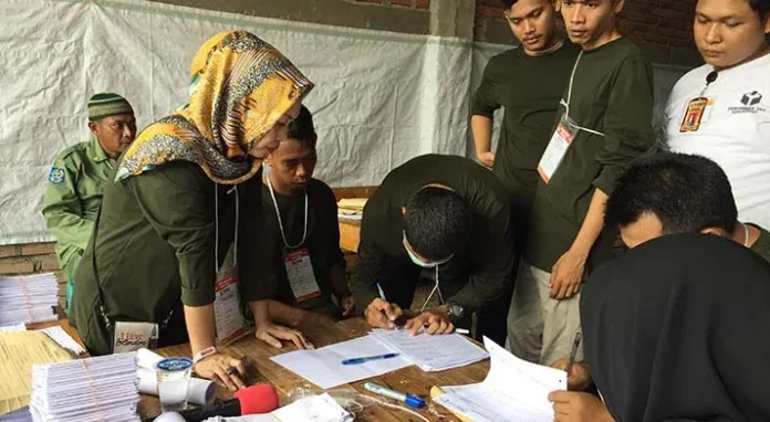 PSU Tiga TPS di Baruga Kendari Berjalan Lancar