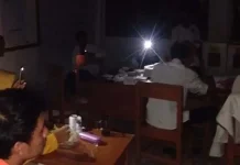 Listrik Padam, Perhitungan di TPS 15 Mandonga Sempat Terhenti Listrik Padam, Perhitungan di TPS 15 Mandonga Sempat Terhenti