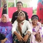 Relawan Disabilitas di Muna, Bantu 21 Pemilih di TPS Relawan Disabilitas di Muna, Bantu 21 Pemilih di TPS