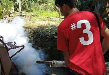 Cegah DBD, Relawan Sahabat Nirna Lachmuddin Lakukan Fogging di Baruga Cegah DBD, Relawan Sahabat Nirna Lachmuddin Lakukan Fogging di Baruga