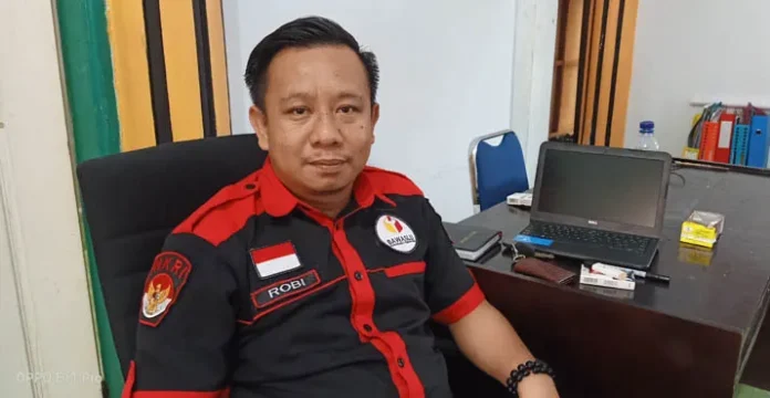 Ketua Bawaslu Kolut Robi Haruma