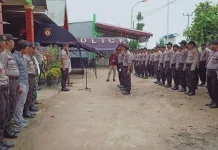 Polres Bombana Siaga Satu Amankan Pleno KPU Terbuka Polres Bombana Siaga Satu Amankan Pleno KPU Terbuka