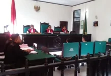 Sulkhani Bakal Mundur Sebagai Ketua PKS Sultra Jika Divonis Bersalah Sulkhani dan Riki Fajar Dituntut 3 Bulan Penjara dan Denda Rp5 Juta