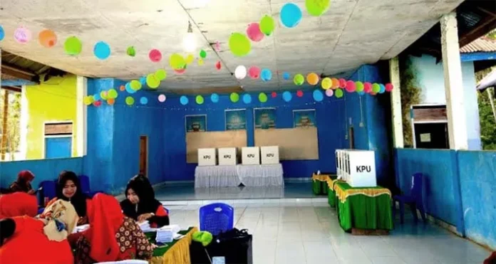 tps Sambut Pemilu, TPS 1 Desa Andeo Konut Didekorasi Ala Ulang Tahun