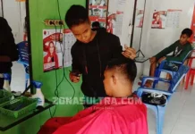 Demi Nirna Lachmuddin, Tukang Cukur Ini Gratiskan Pelanggannya Demi Nirna Lachmuddin, Tukang Cukur Ini Gratiskan Pelanggannya