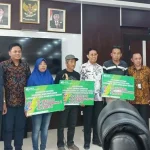 Tiga Ahli Waris Karyawan PT VDNI dan OSS Terima Santunan Rp390 Juta dari BPJS Ketenagakerjaan Tiga Ahli Waris Karyawan PT VDNI dan OSS Terima Santunan Rp390 Juta dari BPJS Ketenagakerjaan
