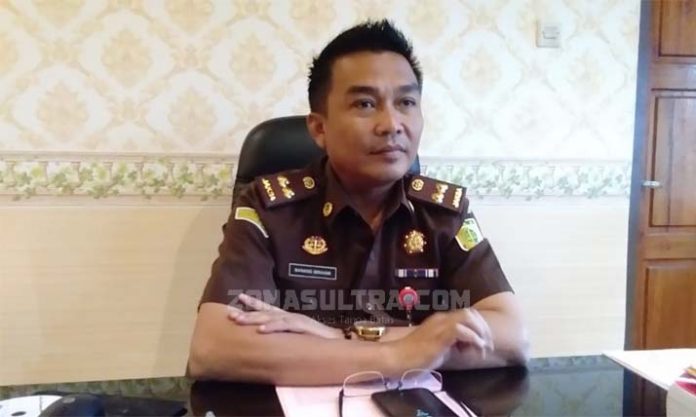 Kepala Seksi (Kasi) Pidana Umum (Pidum) Kejari Kendari Nanang Ibrahim