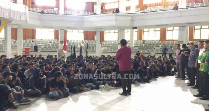 Mahasiswa Tuntut Nilai UKT Diturunkan, Rektor UHO: UKT Berdasarkan Data Saat Mendaftar