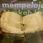 Alquran Tulisan Tangan Berusia 500 Tahun Peninggalan Kerajaan Muna Alquran Tulisan Tangan Berusia 500 Tahun Peninggalan Kerajaan Muna