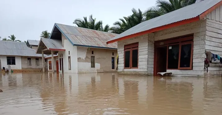 Sejumlah Wilayah di Konsel Terendam Banjir, Cadangan Logistik di BPBD Kosong