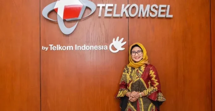 Direktur Utama PT Telkomsel Emma Sri Martini