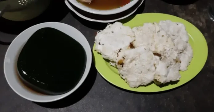 Cincau (hijau) dan Cireng (putih)