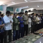 6 Keutamaan Shalat Tarawih Dihari Pertama Ilustrasi Sholat berjamaah