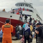 Kelebihan Muatan, Dua Kapal Sempat Ditunda Berlayar Kelebihan Muatan, Dua Kapal Sempat Ditunda Berlayar