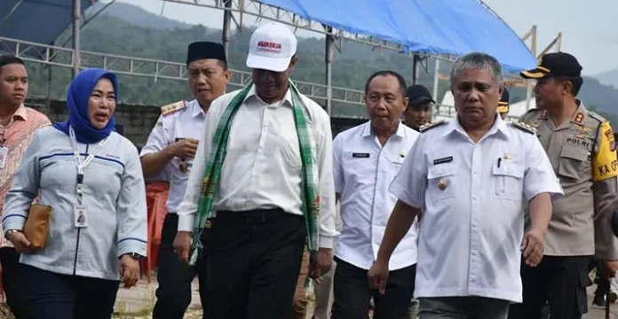 mentan_konawe2 Kery Curhat ke Mentan, Minta Bantuan Alsintan