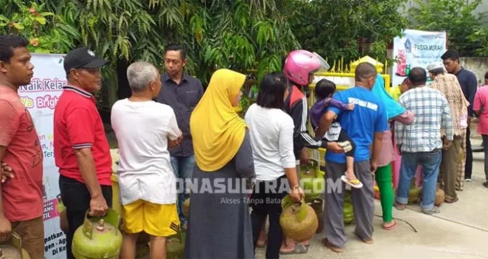 Pasar Murah di Kendari, Warga Serbu Gas Elpiji 3 Kg