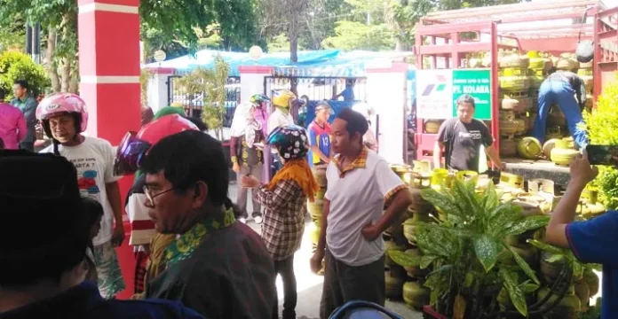 Pasar Murah di Kolaka Mudahkan Masyarakat Dapatkan Gas Elpiji
