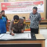 Polres Kolaka Deklarasi Zona Integritas Bebas Korupsi Polres Kolaka Deklarasi Zona Integritas Bebas Korupsi