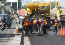 Jelang Mudik, Jalan Trans Sulawesi Dibenahi Jelang Mudik, Jalan Trans Sulawesi Dibenahi