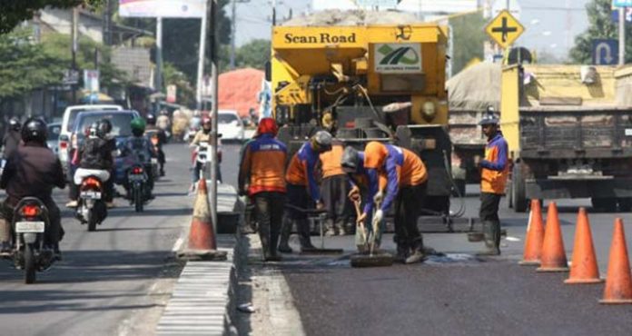 Jelang Mudik, Jalan Trans Sulawesi Dibenahi