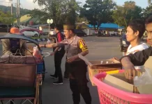 Humas Polres Bersama Insan Pers Kolaka Berbagi Takjil Humas Polres Bersama Insan Pers Kolaka Berbagi Takjil