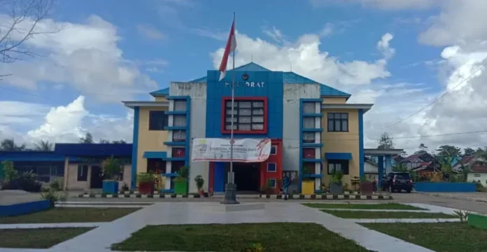 pelantaran halaman Rektorat Universitas Sulawesi Tenggara (Unsultra)