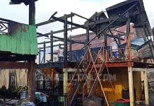 Lima Rumah, 18 Motor dan Satu Mobil di Kolut Ludes Terbakar Lima Rumah, 18 Motor dan Satu Mobil di Kolut Ludes Terbakar