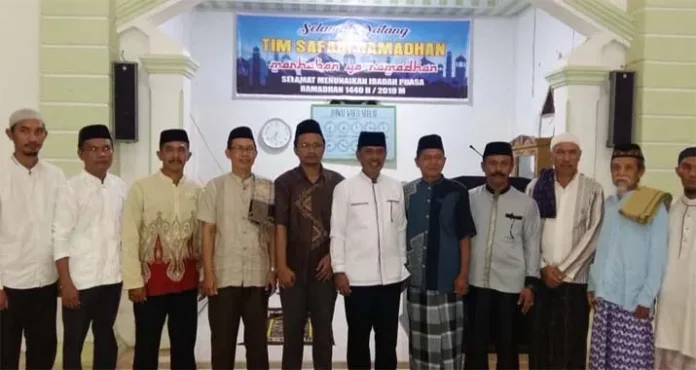 Gelar Safari Ramadan, Bupati Kolut Mengajak Pentingnya Perbaikan Diri