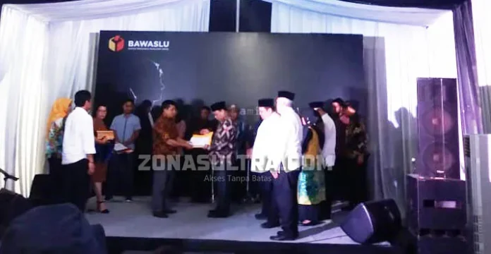 92 Pengawas Pemilu Gugur, Bawaslu RI Berikan Santunan