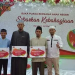 Berbagi Berkah Ramadan, Telkomsel Kendari Bukber dengan Puluhan Anak Yatim Berbagi Berkah Ramadan, Telkomsel Kendari Bukber dengan Puluhan Anak Yatim